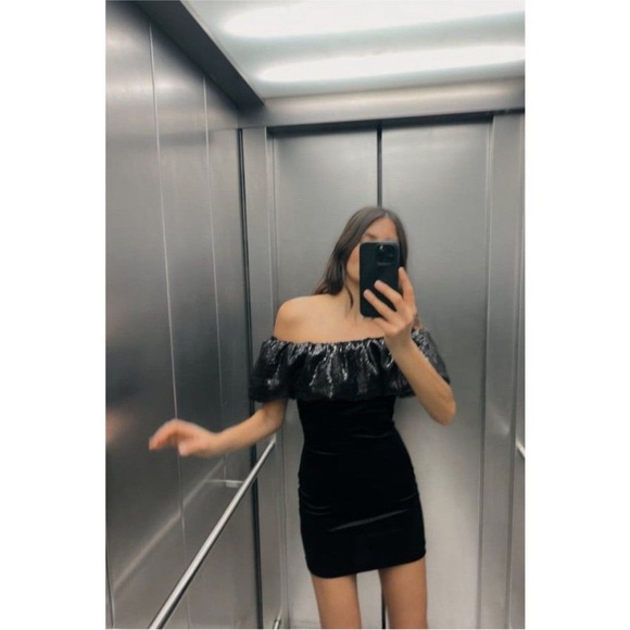 ZARA VELVET SEQUIN MINI DRESS - Picture 2 of 6